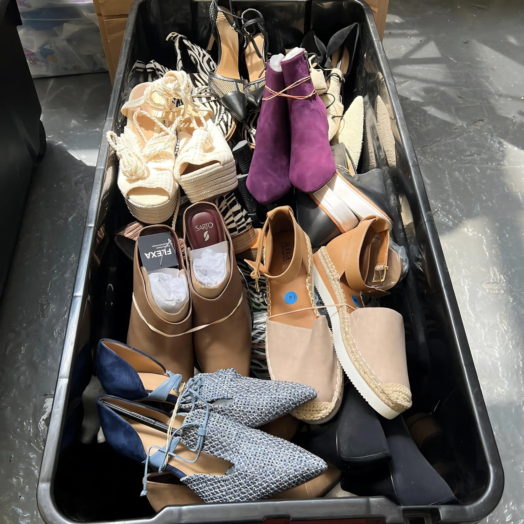 Assorted Footwear Women's NWT/NWOT Wholesale