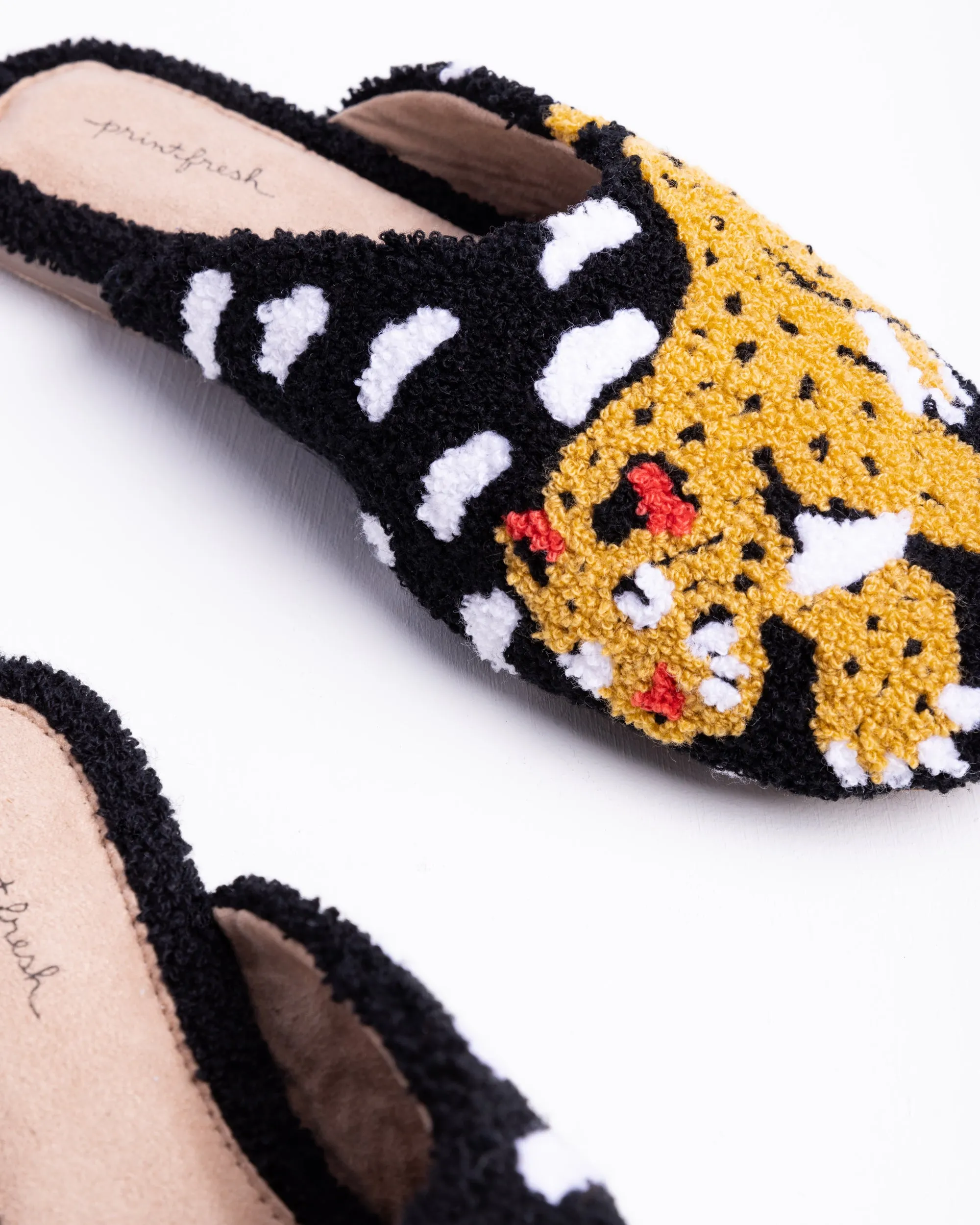 Bagheera - Tufted Slippers - Ink