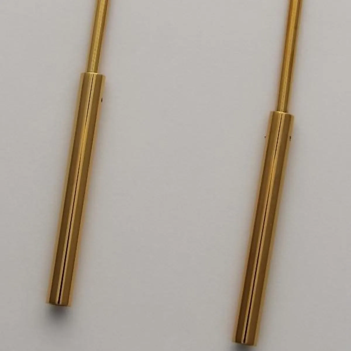 Long Senzill Line Statement Earrings