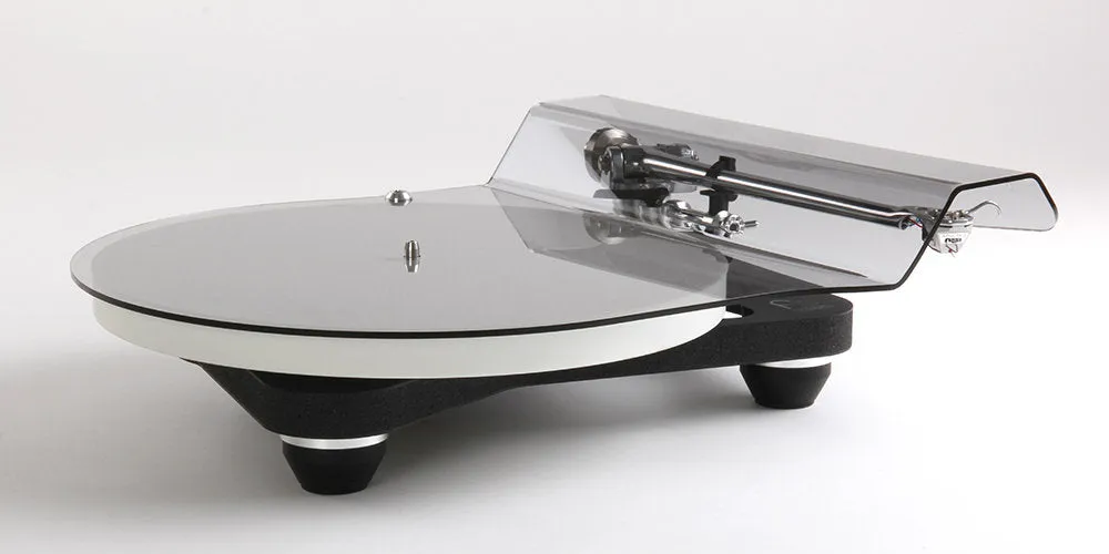 Rega Planar 10 Turntable and P10 PSU